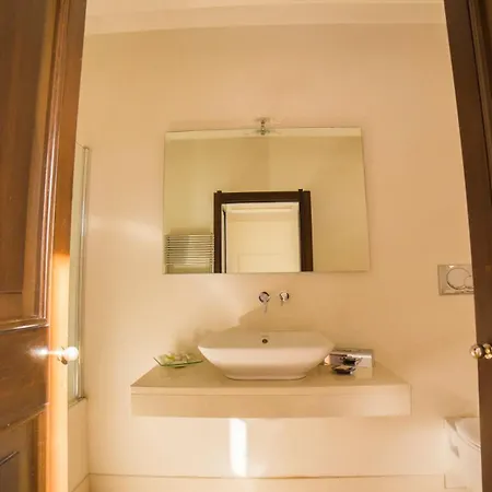 מלון Palazzo Viceconte 4*