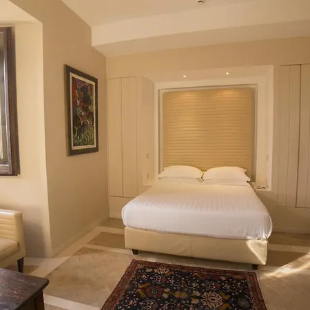 Palazzo Viceconte 4* מטרה