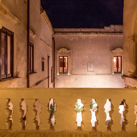Palazzo Viceconte Отель Матера