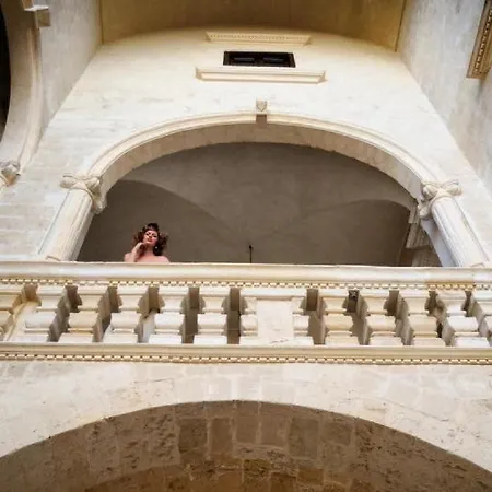 Palazzo Viceconte 4*